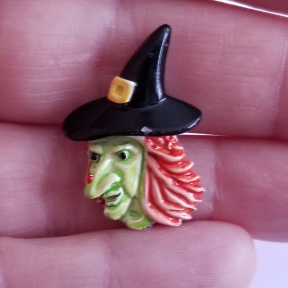 Vintage witch pin Halloween lapel brooch creepy spooky jewelry - Picture 3 of 9